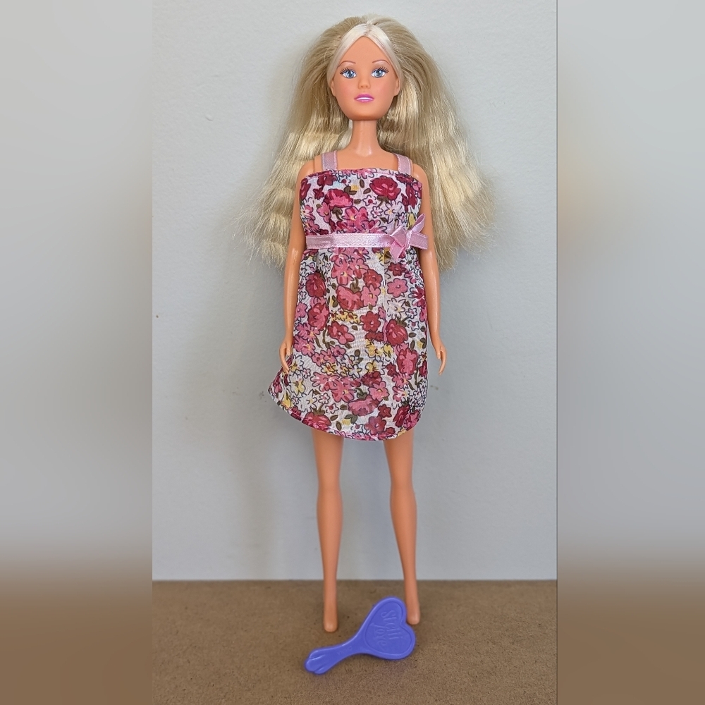 Simba Toys Steffi Love Pregnant Mother Doll